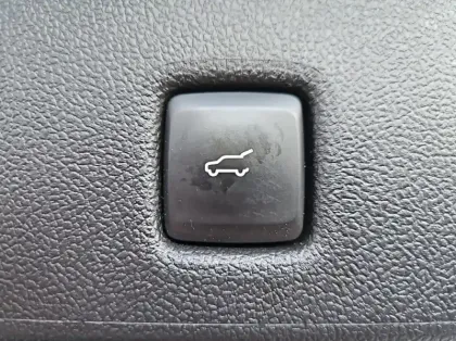 Photo 16 Ford Kuga 2.5 Duratec 190ch FHEV E85 ST-Line BVA