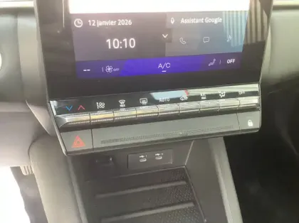 Photo 15 Renault Symbioz Nouveau E-Tech full hybrid 145 Techno