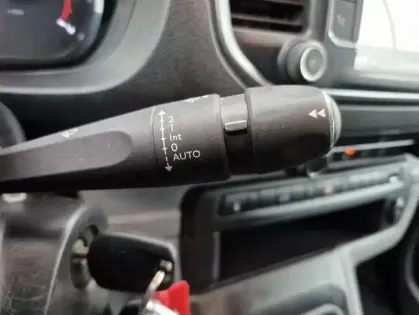 Photo 17 Citroën Jumpy III M BlueHDi 120 S&S BVM6 (300 Nm) Driver