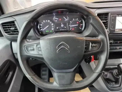 Photo 16 Citroën Jumpy III M BlueHDi 120 S&S BVM6 (300 Nm) Driver