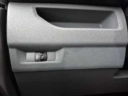 Photo 33 Citroën Jumpy III M BlueHDi 120 S&S BVM6 (300 Nm) Driver