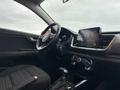 Photo 12 Kia Stonic  1.0 T-GDi 120ch MHEV Active DCT7