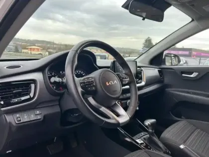 Photo 7 Kia Stonic  1.0 T-GDi 120ch MHEV Active DCT7