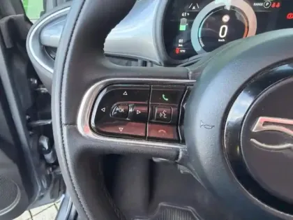 Photo 13 Fiat 500 C e 118ch Icône