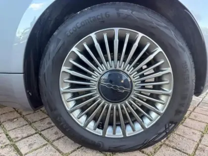 Photo 7 Fiat 500 C e 118ch Icône