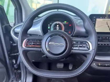 Photo 12 Fiat 500 C e 118ch Icône