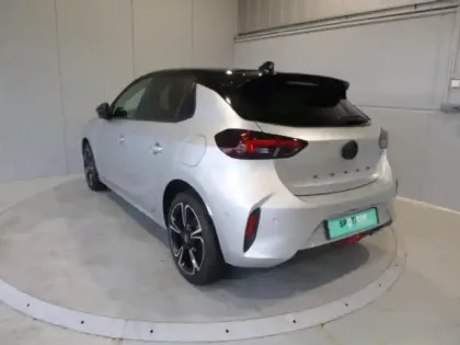 Photo 6 Opel Corsa  1.2 Turbo Hybrid 136ch GS e-BVA6