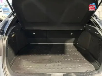 Photo 13 Toyota C-HR  2.0 Hybride 184ch Design Ultimate E-CVT