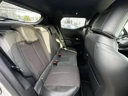 Photo 11 DS DS 3  Crossback PureTech 130ch Performance Line Automatique 7cv