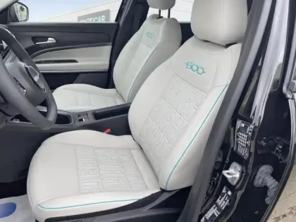 Photo 8 Fiat 600  1.2 Hybrid 100ch La Prima DCT6