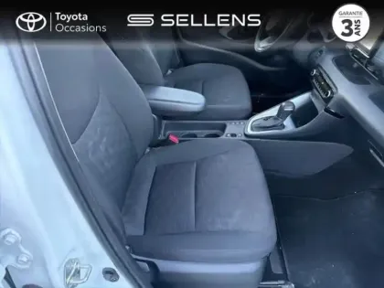 Photo 5 Toyota Yaris  116h Dynamic 5p MY22