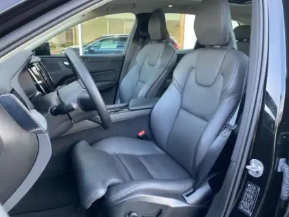 Photo 5 Volvo Xc60  T6 AWD 253 + 145ch Plus Style Dark Geartronic