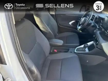 Photo 5 Toyota Yaris  116h Dynamic 5p MY22