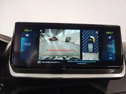 Photo 11 Peugeot 208  e- 136ch GT