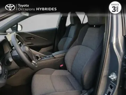 Photo 10 Toyota C-HR  1.8 Hybride 140ch Graphic MY26