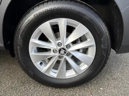 Photo 12 Skoda Kamiq  1.0 TSI Evo 2 95ch Selection