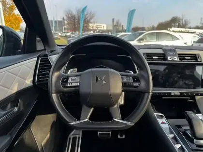 Photo 8 DS DS 7  Crossback E-TENSE 4x4 300ch Grand Chic