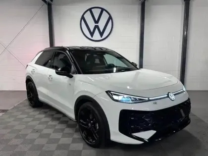 Photo 6 Volkswagen T-roc  1.5 eTSI 150ch R-Line DSG7