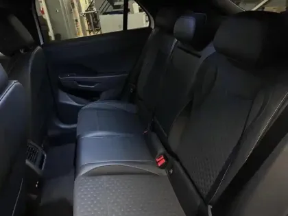 Photo 12 Volkswagen T-roc  1.5 eTSI 150ch R-Line DSG7