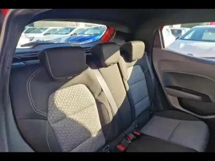 Photo 10 Renault Clio  1.6 E-Tech hybride 140ch Limited -21N