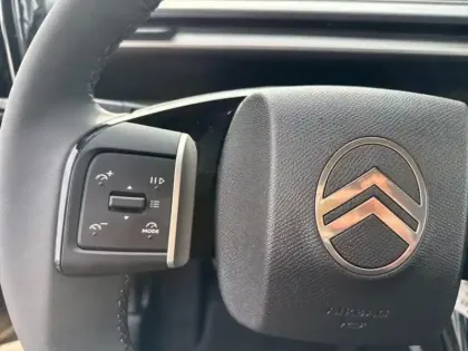 Photo 13 Citroën C3 Aircross  1.2 Hybride 145ch MAX