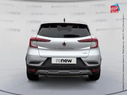 Photo 6 Renault Captur  1.6 E-Tech hybride rechargeable 160ch RS Line GPS Camera