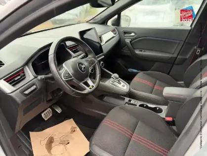 Photo 14 Renault Captur  1.6 E-Tech hybride rechargeable 160ch RS Line GPS Camera