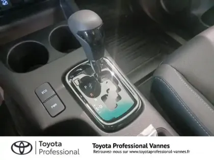 Photo 9 Toyota Hilux  2.4 D-4D 150ch X-Tra Cabine Invincible 4WD BVA MY25