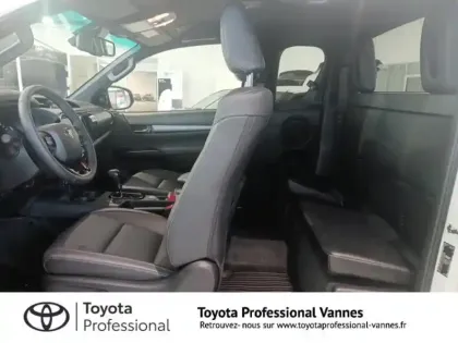 Photo 10 Toyota Hilux  2.4 D-4D 150ch X-Tra Cabine Invincible 4WD BVA MY25