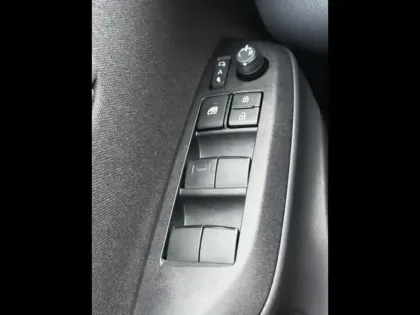 Photo 13 Toyota Yaris  Cross 116h Collection MY22