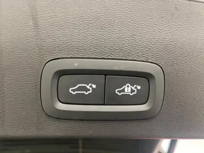 Photo 13 Volvo Xc40  B3 163ch Plus DCT 7