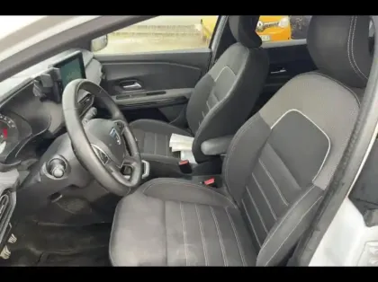 Photo 9 Dacia Jogger  1.0 ECO-G 100ch Extreme 5 places