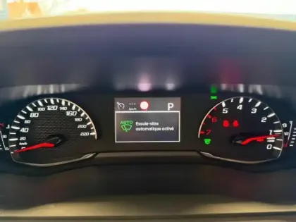 Photo 14 Peugeot 208  1.2 PureTech 100ch S&S Allure EAT8