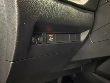 Photo 12 Peugeot 208  1.2 PureTech 100ch S&S Allure EAT8