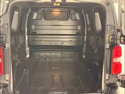 Photo 14 Peugeot Expert  Fg M 2.0 BlueHDi 180ch S&S EAT8