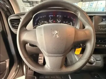 Photo 11 Peugeot Expert  Fg M 2.0 BlueHDi 180ch S&S EAT8