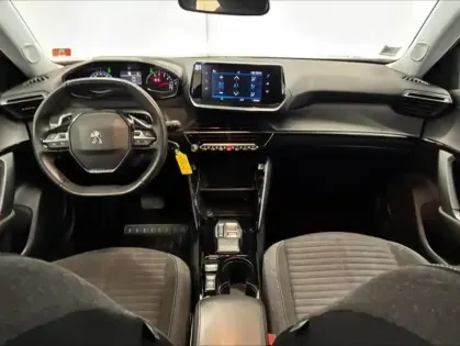 Photo 12 Peugeot 2008  1.2 PureTech 130ch S&S Style EAT8