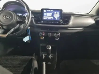 Photo 10 Kia Stonic  1.0 T-GDi 100ch MHEV Active iBVM6