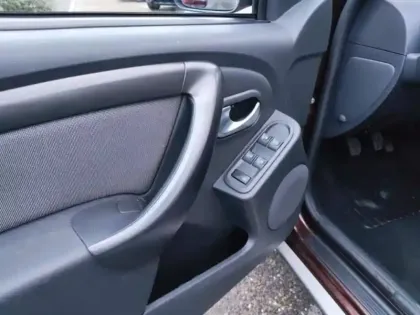 Photo 12 Dacia Duster  1.5 dCi 110ch Black Touch 2017 4X2