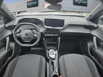 Photo 8 Peugeot 2008  1.2 Hybrid 145ch Style e-DCS6