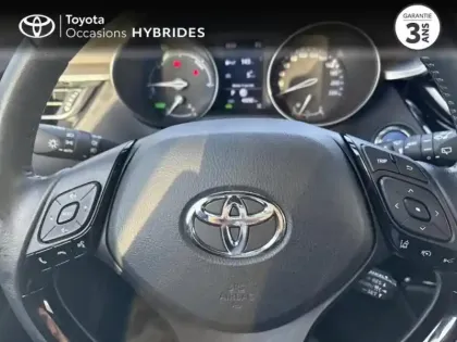 Photo 12 Toyota C-HR  122h Distinctive 2WD E-CVT MY22