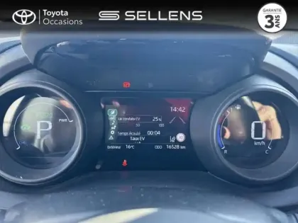 Photo 13 Toyota Yaris  116h Design 5p MC24