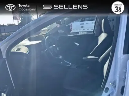 Photo 10 Toyota Yaris  116h Design 5p MC24