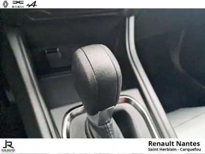 Photo 10 Renault Captur  1.6 E-Tech full hybrid 145ch Techno