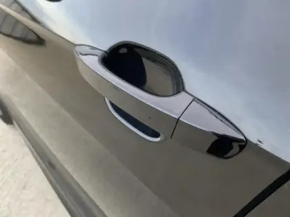 Photo 8 Volkswagen T-cross  1.0 TSI 116ch R-Line Edition DSG7