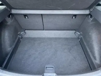 Photo 6 Volkswagen Taigo  1.0 TSI 110ch R-Line DSG7