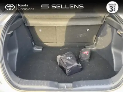 Photo 9 Toyota C-HR  1.8 Hybride 140ch Design NG23