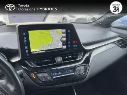 Photo 14 Toyota C-HR  122h Collection 2WD E-CVT RC18