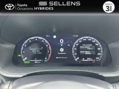 Photo 13 Toyota Yaris  130h Première 5p MC24