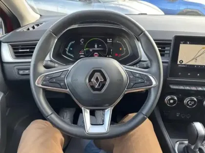 Photo 13 Renault Captur  1.6 E-Tech hybride 145ch Intens -21